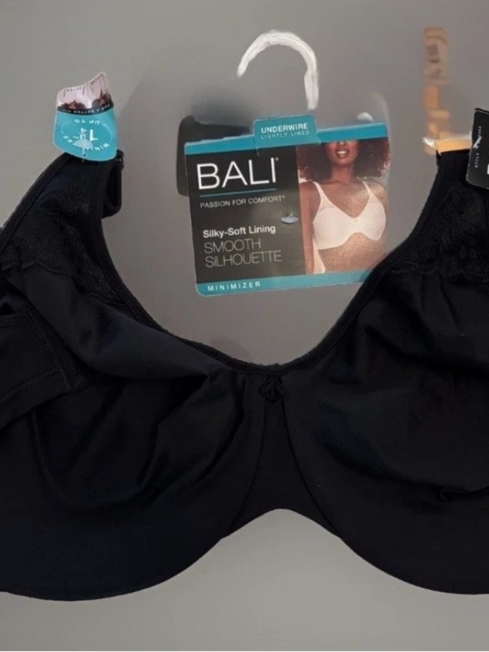 Bali Mimimizer Bra 38DD Black Smooth Silhouette Underwire Lightly Lined